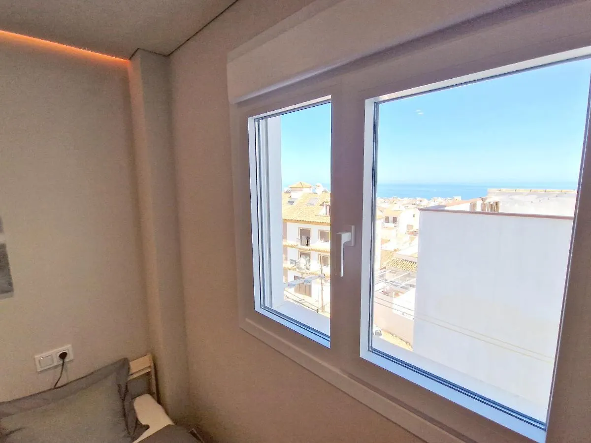 Emerald Apartment - Spacious Modern 2 Bedroom ベナルマデナ