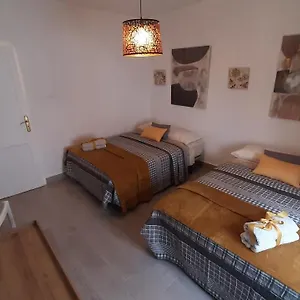 https://abumahouse.in-canary-islands.com
