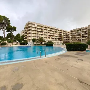 https://apt-apartsalou-lea.top-hotels-tarragona.com