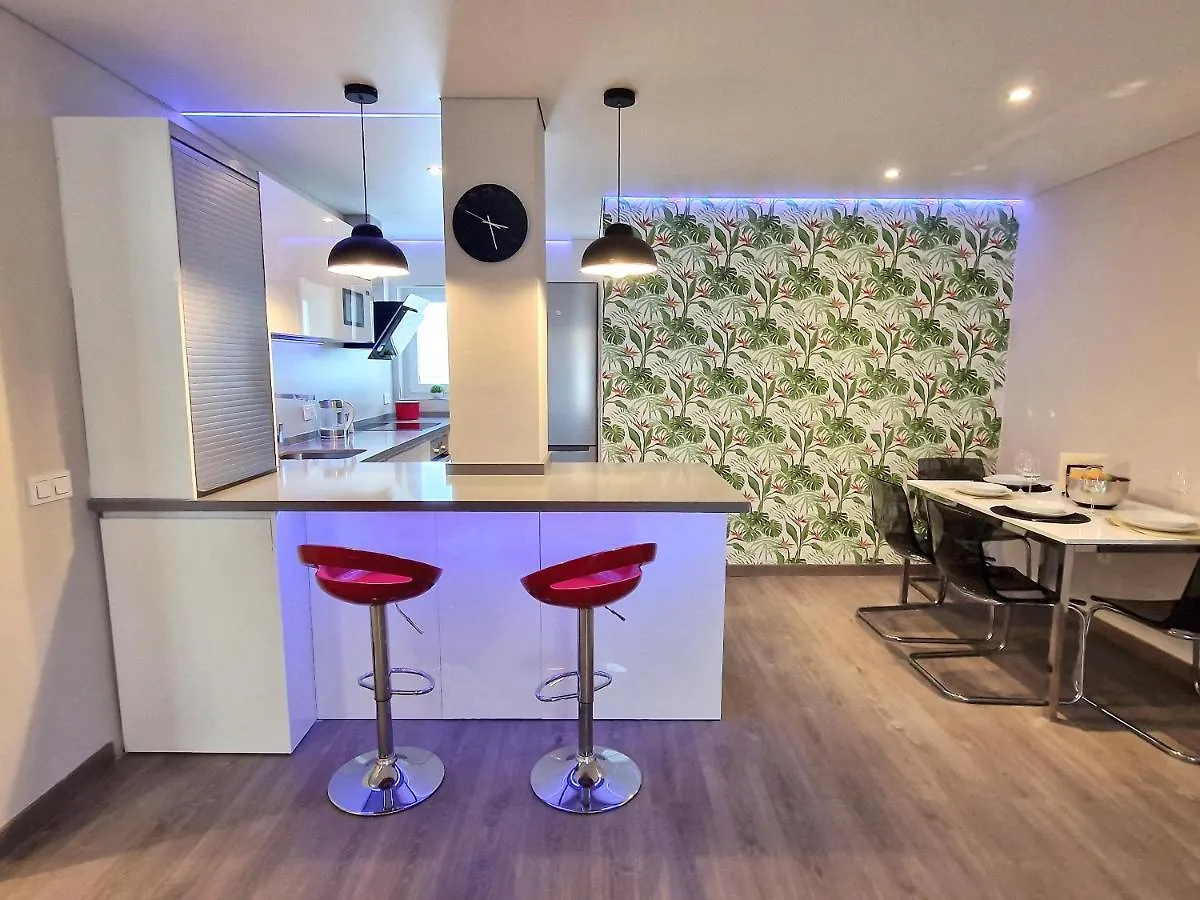 Emerald Apartment - Spacious Modern 2 Bedroom Benalmadena